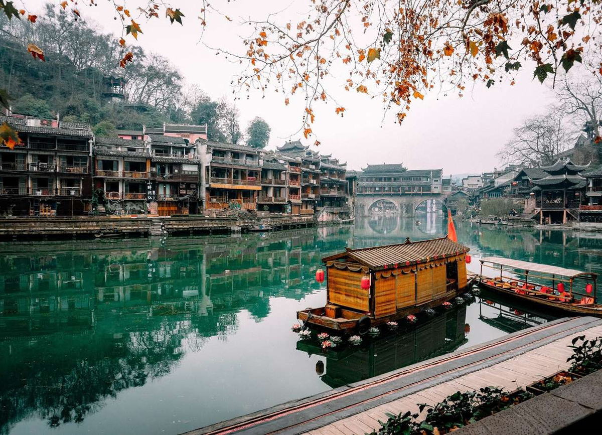 tour-phuong-hoang-co-tran_1702006907.jpg