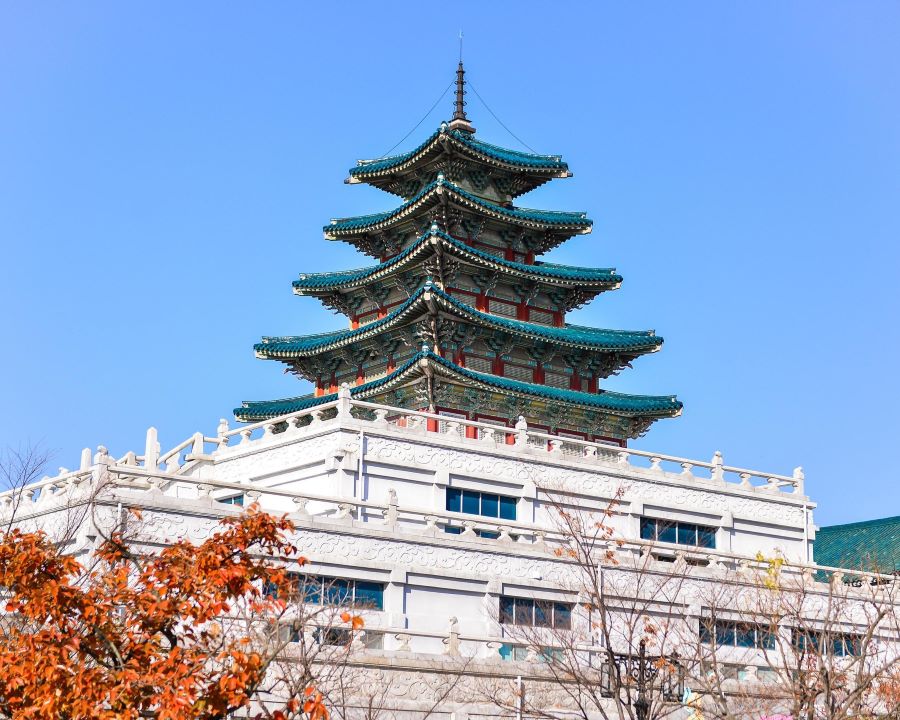 national-folk-museum-of-korea-located-in