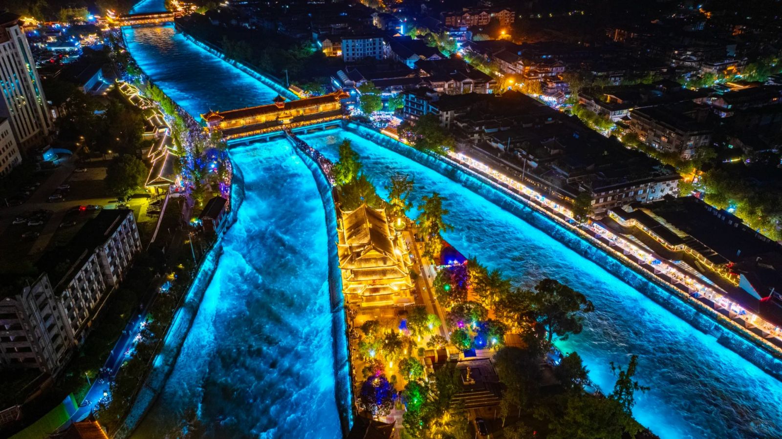 TH%C3%80NH%20%C4%90%C3%94%20-%20N%C3%9AI